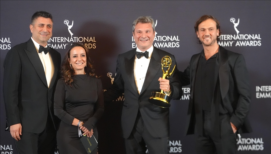 Seriali turk "Deha" fiton çmimin e telenovelës në Çmimet Ndëkombëtare Emmy