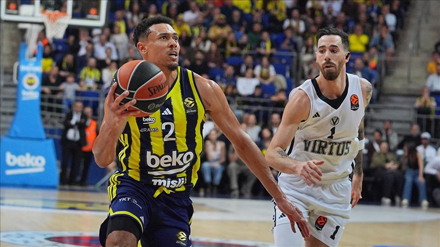Fenerbahçe Beko, İtalyan temsilcisi Virtus Bologna'yı mağlup etti