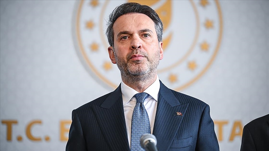 Bakan Bayraktar, YEKA-GES 2025 yarışmalarının 400 milyon dolarlık yatırıma karşılık geldiğini bildirdi