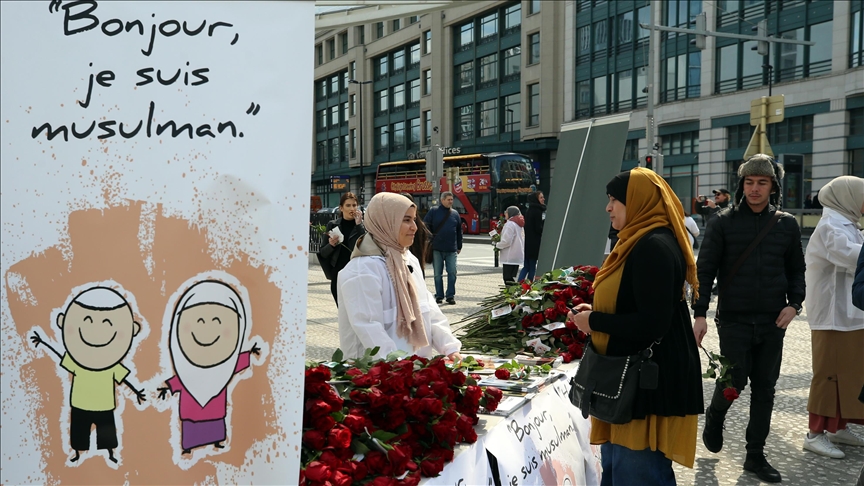 France : réactions à la proposition de loi de Wauquiez sur le voile des mineures