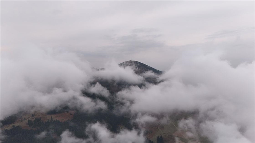 Samsun'da 1650 rakımlı Dürtmen Dağı'ndaki "sis denizi" dronla görüntülendi