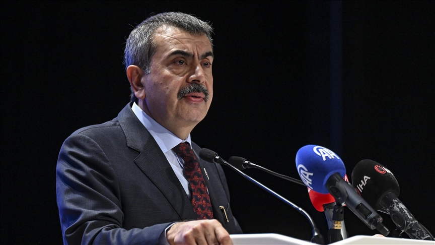 Milli Eğitim Bakanı Tekin: Milli ve manevi değerlere bağlı bir kuşak yetiştirmek durumundayız