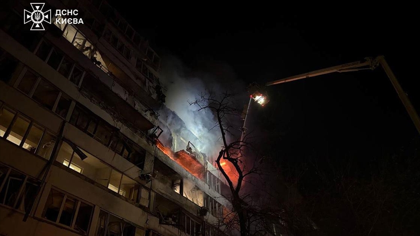 Zelenskiy, ülkesine yönelik Rus saldırılarında 6 kişinin öldüğünü bildirdi