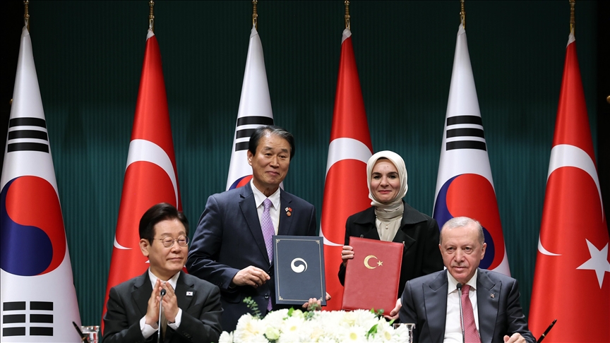 تركيا وكوريا الجنوبية توقعان 3 اتفاقيات للتعاون