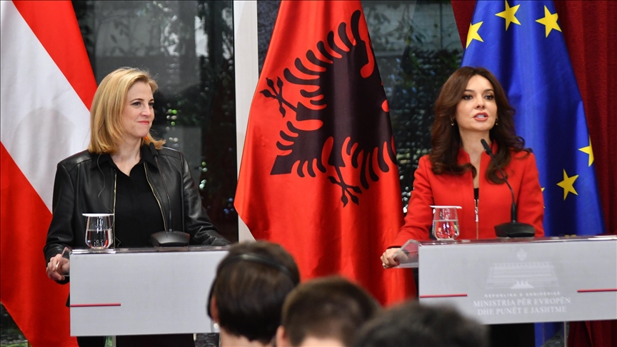  Шефицата на албанската дипломатија: Полноправното членство во ЕУ во оваа деценија е амбициозен проект