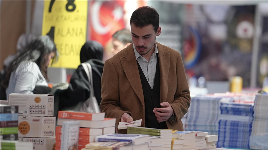 "7. Doğu Anadolu Erzurum Kitap Fuarı" 5 günde 75 bin kişiyi ağırladı