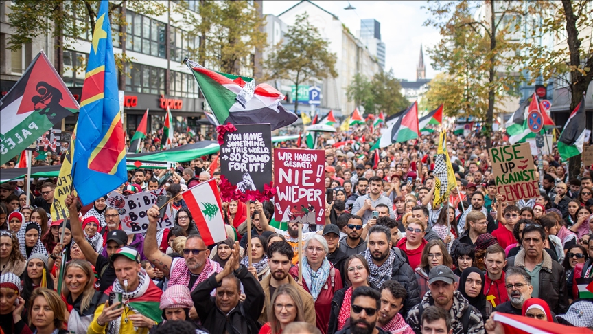 Almanların yüzde 82'sinin İsrail'in Gazze saldırılarına verilen askeri desteğe karşı olduğu belirlendi