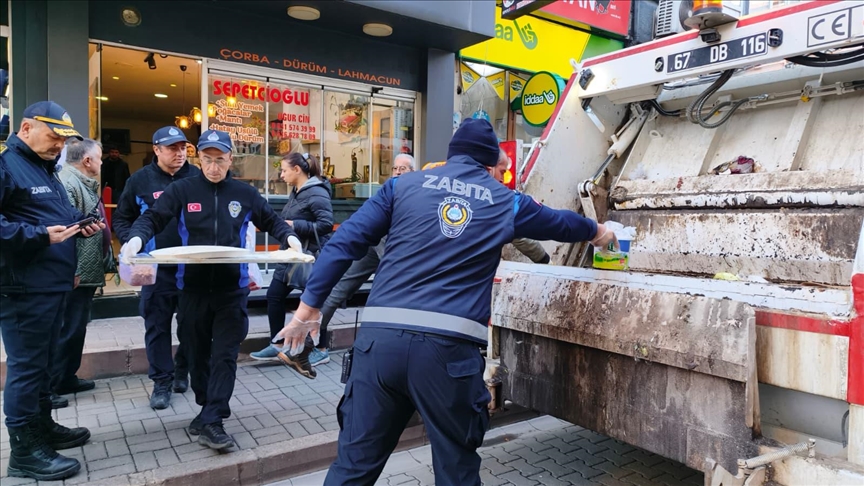 Zonguldak\'ta sağlıksız koşullarda üretim yapılan pide imalathanesi mühürlendi