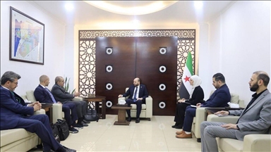 سوريا والإمارات تبحثان آفاق التعاون في قطاع النفط