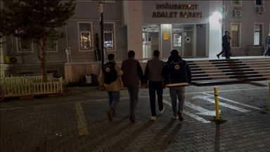 Li Agiriyê di xaniyekî metrûk da 14 koçberên bêdestûr hatin girtin