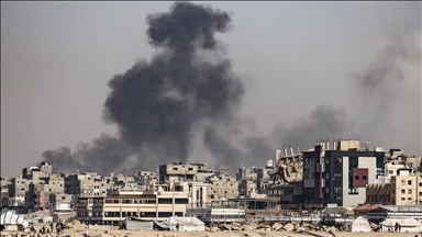 غزة.. إسرائيل تقتل فلسطينيا وتواصل نسف مبان سكنية