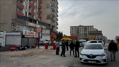 Li Mêrdînê jin û mêrek û qîza wan a 5 salî li malê bi kuştî hatin dîtin