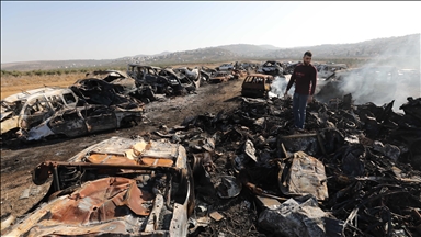 مستوطنون يحطمون منزلا ويضرمون النار في منشأة زراعية وسط الضفة