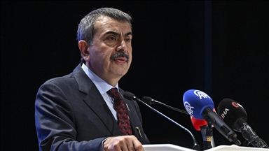 Milli Eğitim Bakanı Tekin: Milli ve manevi değerlere bağlı bir kuşak yetiştirmek durumundayız
