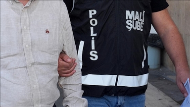 İstanbul'daki yasa dışı bahis gelirlerini aklama soruşturmasında 25 şüpheli yakalandı