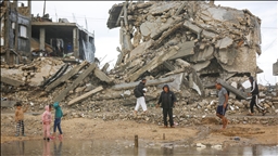 Shirat e rrëmbyeshëm shkaktojnë përmbytjen e tendave të palestinezëve në Gaza