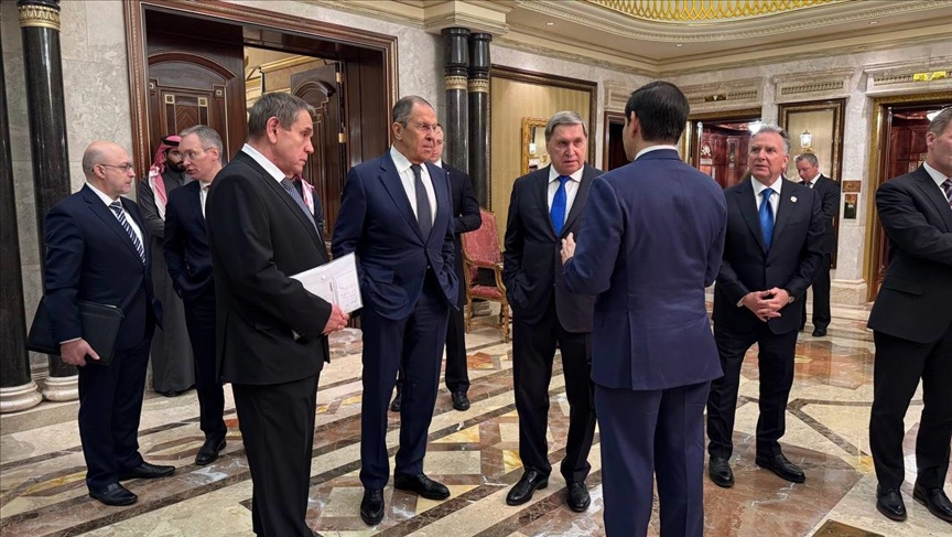 El Kremlin: Moscú ha obtenido varias versiones no oficiales del plan de paz propuesto por Washington para Ucrania