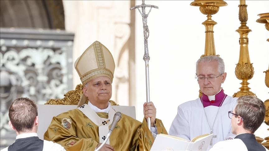 بابا الفاتيكان يجري زيارة رسمية إلى تركيا الخميس