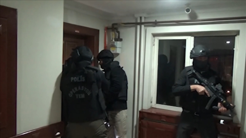 İstanbul'da terör örgütü DEAŞ operasyonunda 14 zanlı yakalandı