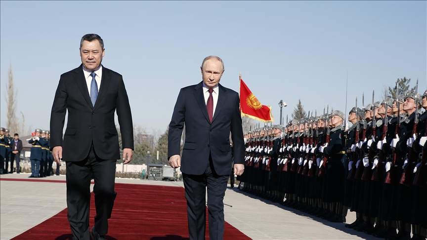 Putin započeo državnu posjetu Kirgistanu uz svečani doček u Biškeku