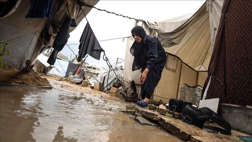 هشدار دولت غزه: در شرایط نامساعد جوی 288 هزار خانواده در معرض آسیب قرار دارند