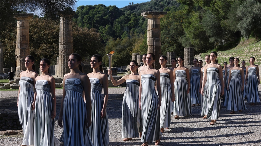 انطلاق رحلة شعلة دورة الألعاب الأولمبية الشتوية 2026