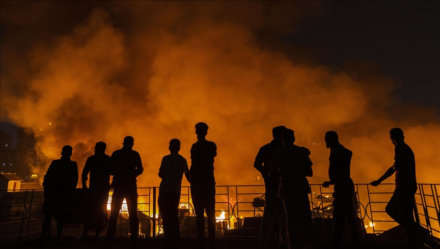 Bangladesh : un incendie ravage 1 500 habitations dans le bidonville de Korail, au cœur de la capitale Dacca