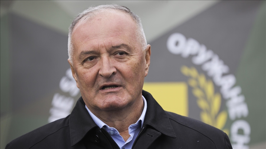 Ministar odbrane BiH tvrdi da je odbio slijetanje mađarskog vojnog aviona u Banju Luku