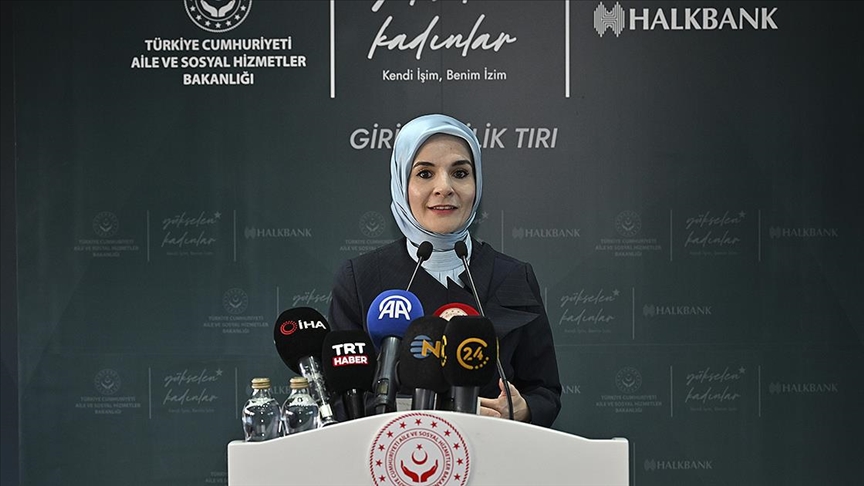 Bakan Göktaş: Kadınların potansiyelini görünür kılan her çalışma ülkemizin güçlü yarınlarına atılmış bir imzadır