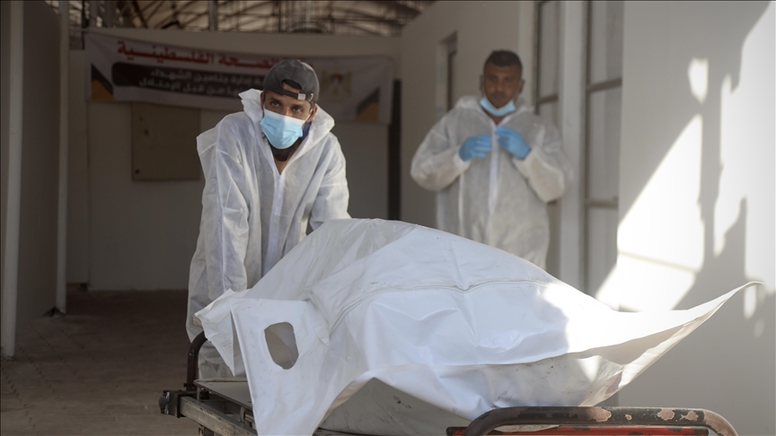 صحة غزة تتسلم من الصليب الأحمر جثامين 15 فلسطينيا 