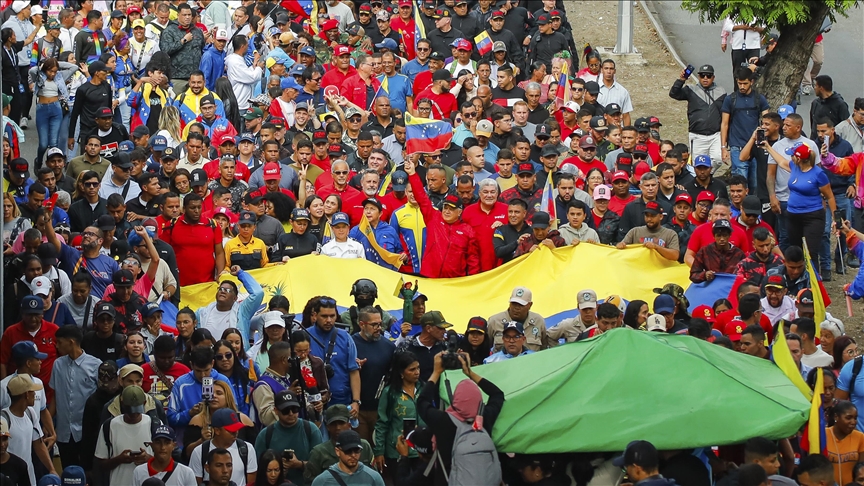 فنزويلا.. آلاف يتظاهرون احتجاجا على تهديدات واشنطن