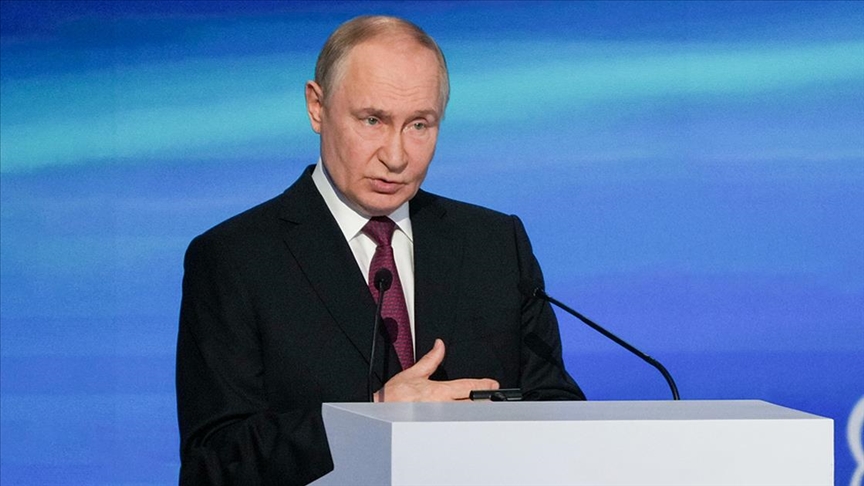 Путин го поздрави стратешкото партнерство меѓу Русија и Киргистан кои треба да потпишат клучен пакет за соработка