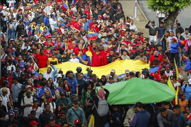 راهپیمایی در ونزوئلا در حمایت از مادورو