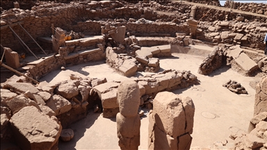 Neolithic structure resembling amphitheater unearthed in southeastern Türkiye