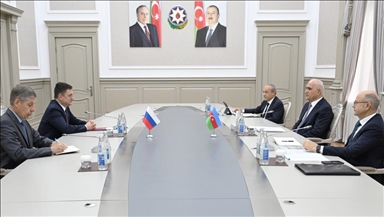 Мустафаев и Новак обсудили в Баку перспективы торгово-экономического сотрудничества