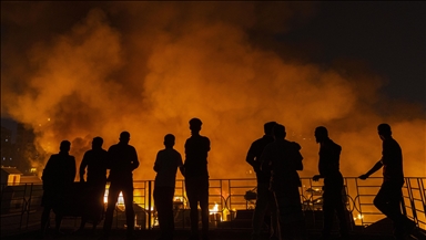 Bangladesh : un incendie ravage 1 500 habitations dans le bidonville de Korail, au cœur de la capitale Dacca
