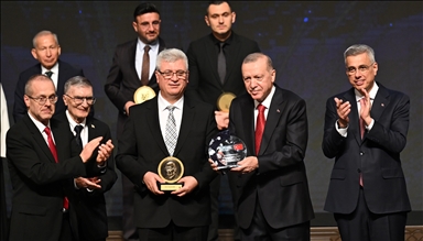 Presidenti Erdogan merr Çmimin e OBSH-së për Evropën për përpjekjet humanitare të Turqisë për palestinezët