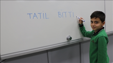 Okullarda ara tatil uygulamasının kaldırılması değerlendirilecek