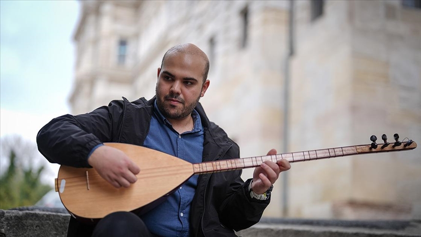 Otizmli müzik dehası lisenin ardından konservatuvar engelini de aştı