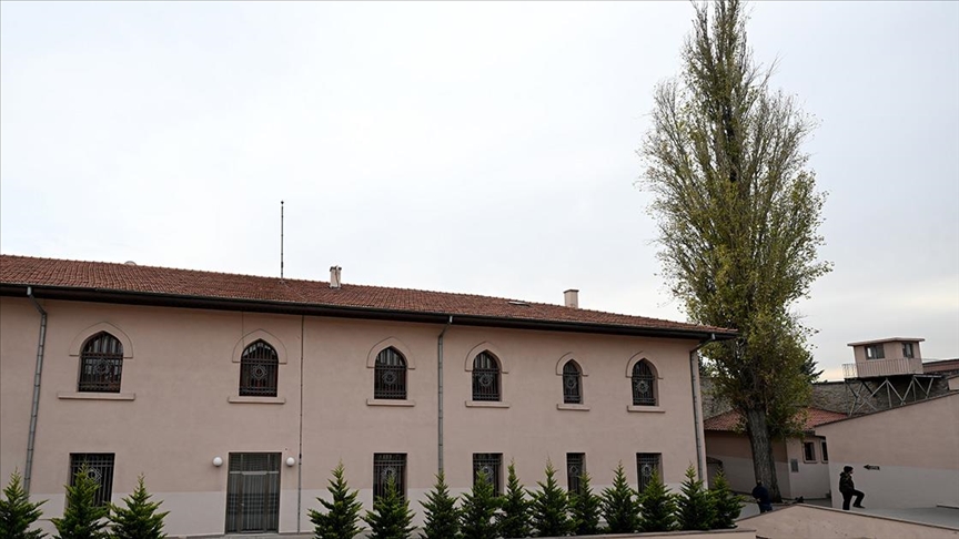 Ulucanlar Cezaevi\'nde darağacının gölgesinde büyüyen \