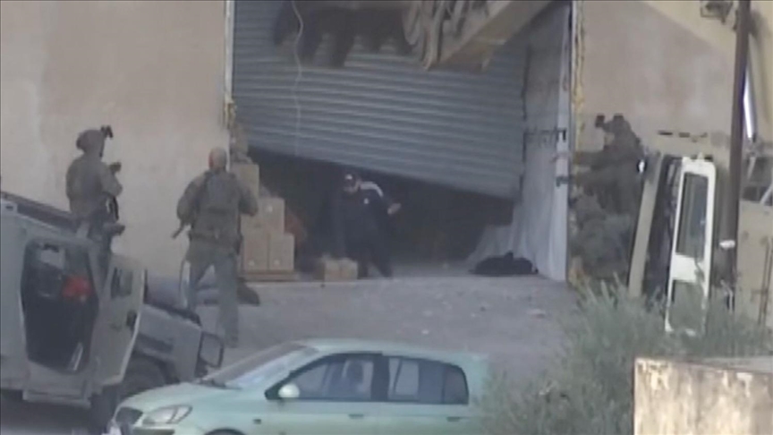 الجيش الإسرائيلي يعدم بدم بارد شابين فلسطينيين في جنين