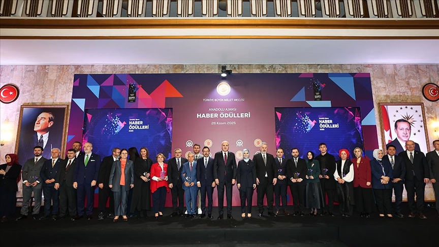 البرلمان التركي يحتضن حفلا لتوزيع جوائز وكالة الأناضول للأخبار