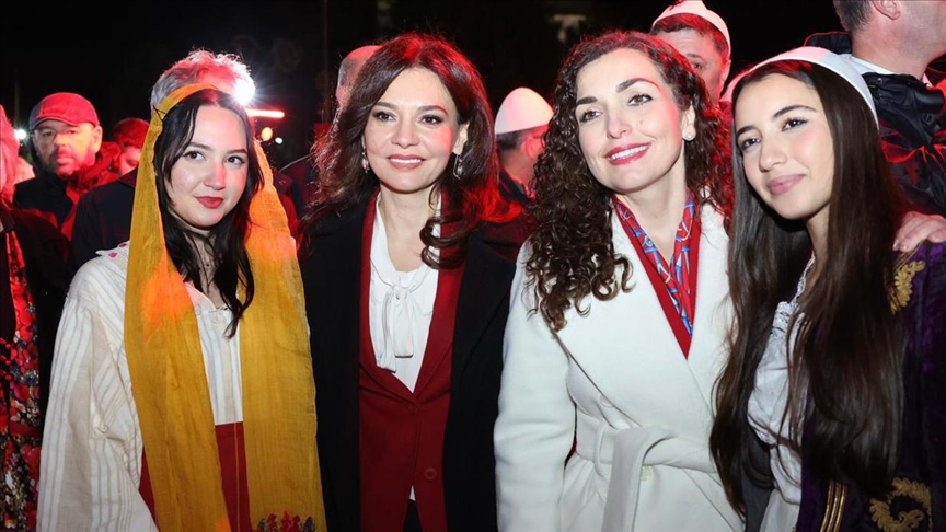 Presidentja Osmani viziton Shqipërinë për festimet për Ditën e Flamurit dhe Pavarësisë