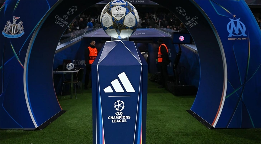 قدم.. نيوكاسل الإنجليزي يتهم الشرطة الفرنسية بالاعتداء على جماهيره