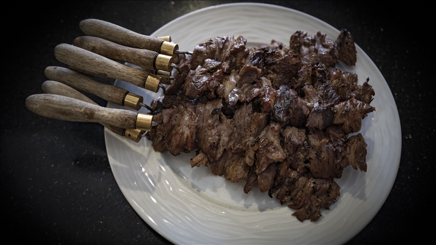 Erzurum\'un tescilli cağ kebabı uluslararası gastronomi vitrininde yine zirvede