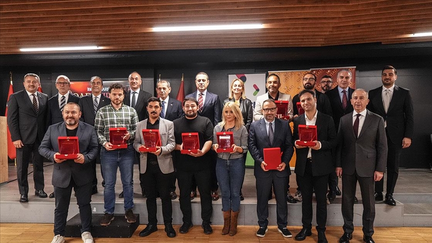 "İsmail Sarıkaya Sarı Kırmızı Kareler" fotoğraf yarışmasının ödül töreni yapıldı