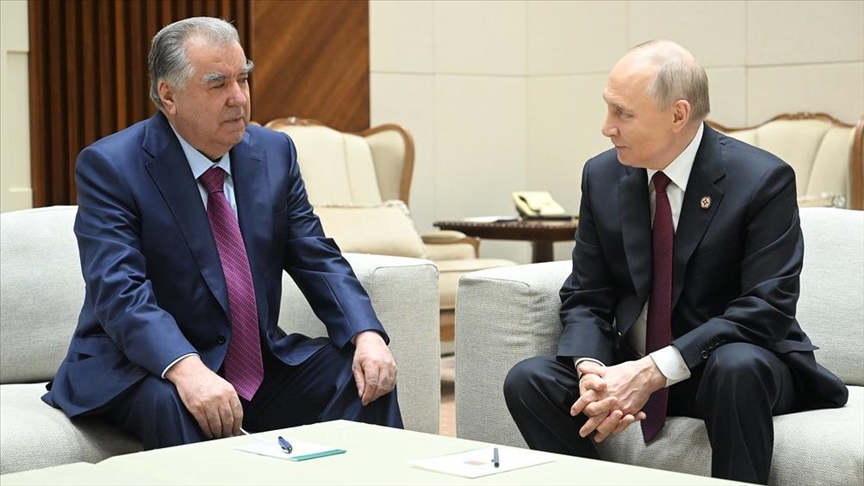 Президент РФ: российско-таджикистанские отношения развиваются по намеченным планам