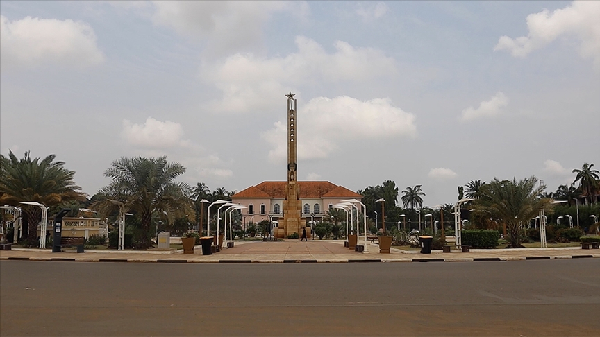 Gine Bissau'da General Horta N'Tam, cumhurbaşkanı olarak yemin etti