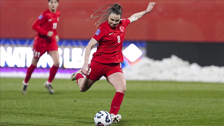 Kombëtarja turke e futbollit për femra do të presë nesër Shqipërinë në një ndeshje miqësore
