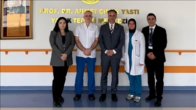 Ministri i Shëndetësisë: Për të lënduarit nga zjarri në Koçan u ofrua trajtim i shkëlqyer nga Turqia